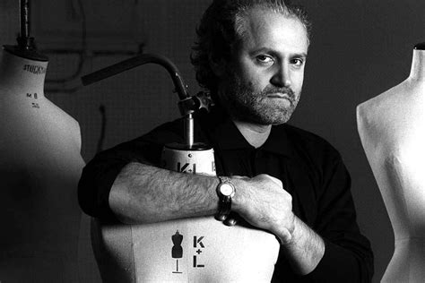 gianni versace storia della moda|gianni versace italian fashion designer.